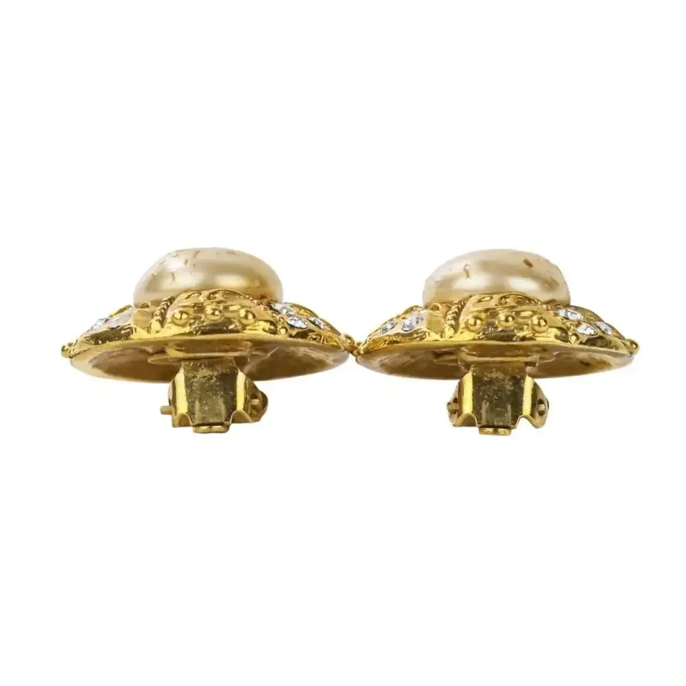 Chanel Vintage Earrings Pearl Gold-Tone #210138C52B - Picture 4 of 9